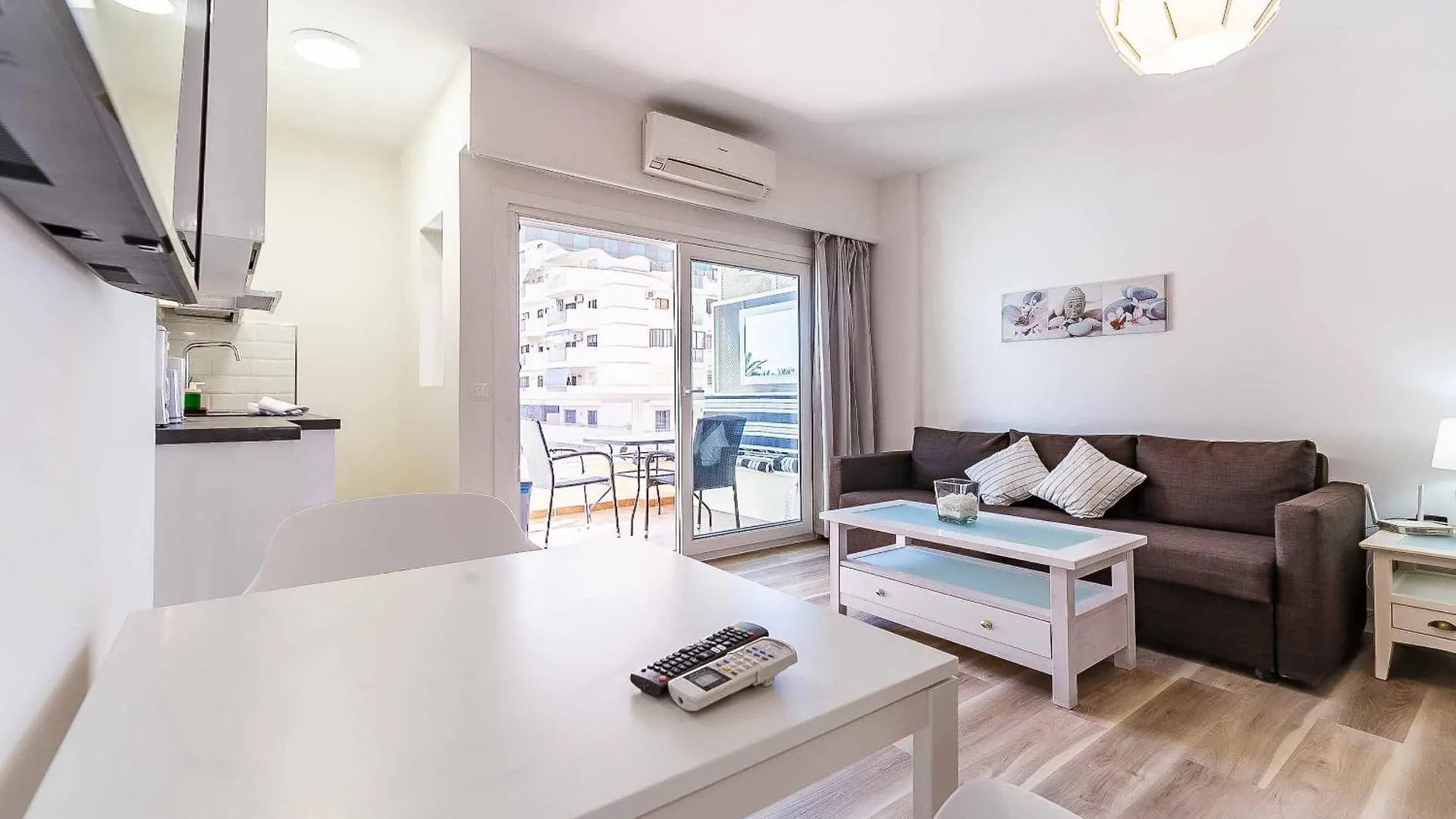 Apartment Beach Holiday Pyr Fuengirola