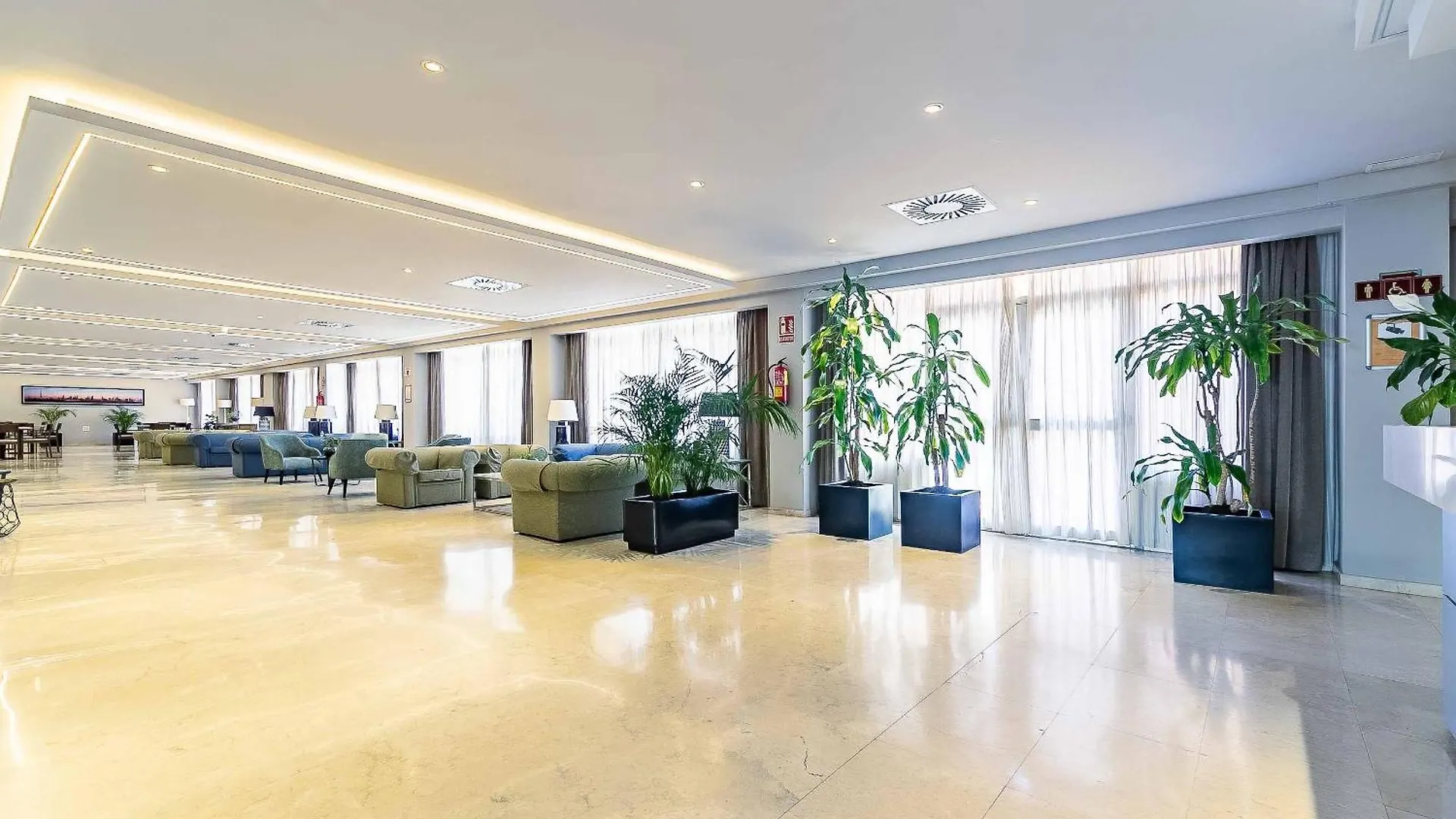 Apartment Beach Holiday Pyr Fuengirola