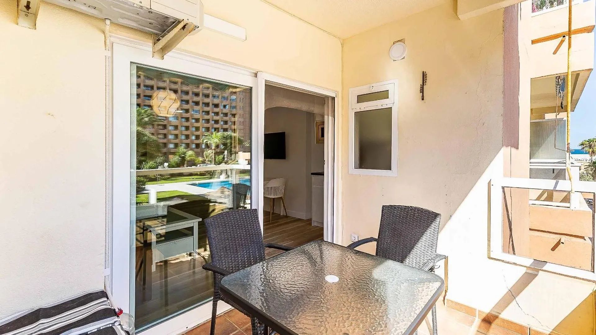 Apartment Beach Holiday Pyr Fuengirola